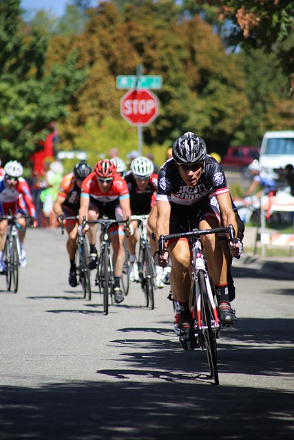 的红牌都成 的红牌都成