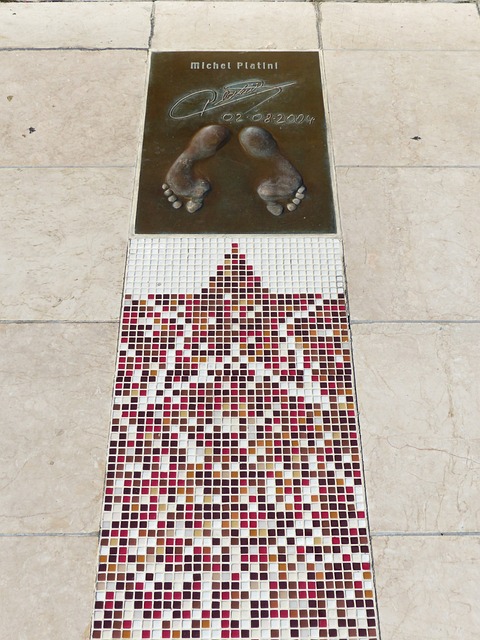 [视频]【新思想引领新征程】更稳更绿更高效 新型电力系统加速建设.